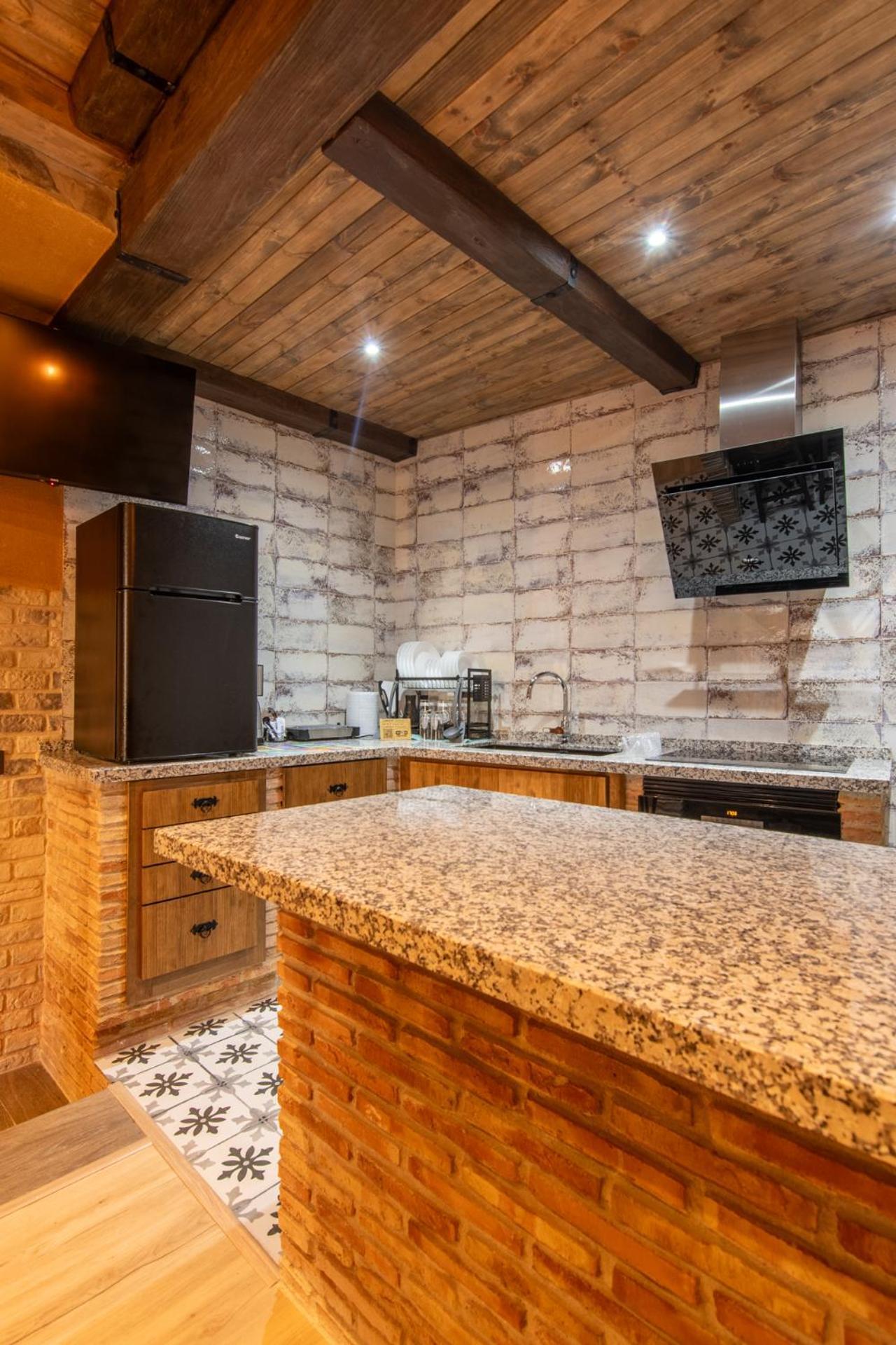 Apartamento Divino Morales Plasencia Luaran gambar