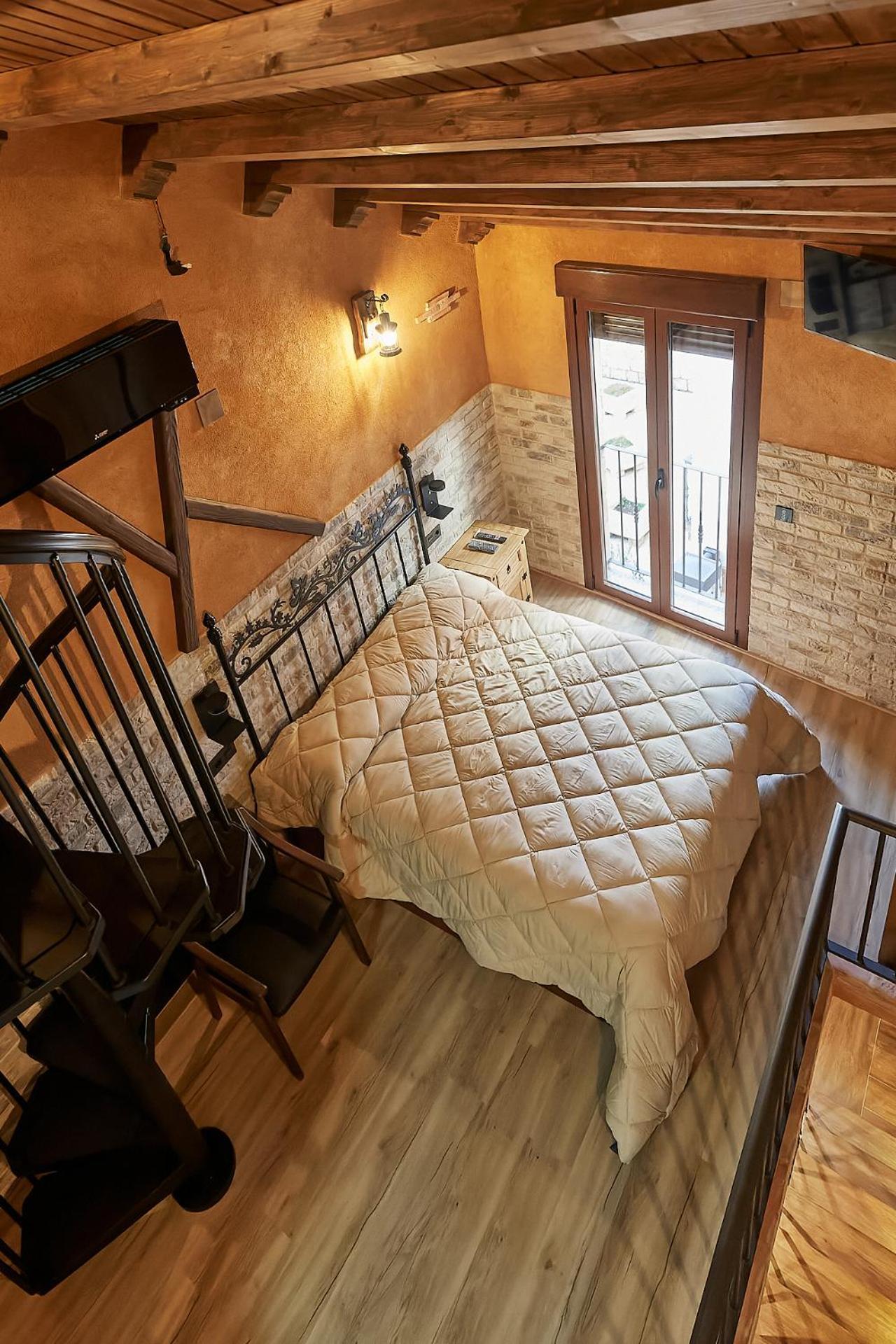 Apartamento Divino Morales Plasencia Luaran gambar